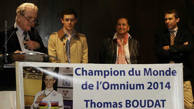 Philippe Madrelle, Thomas Boudat, Martine Faure et de le directeur du CREPS de Talence Philippe Madrelle, Thomas Boudat, Martine Faure et de le directeur du CREPS de Talence