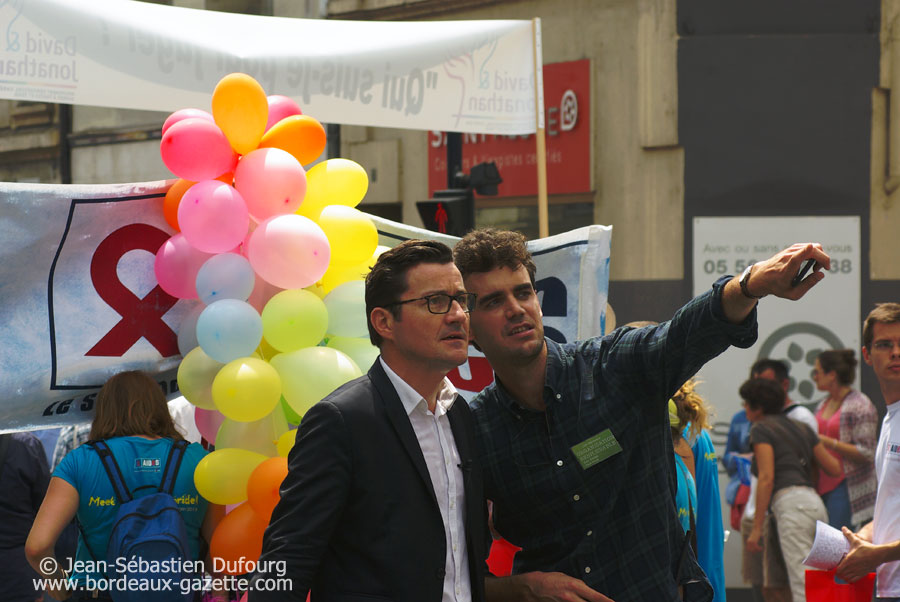 Benjamin Bardel (NRJ Bordeaux) et Paul Vinot président de Lesbian and Gay Pride Bordeaux