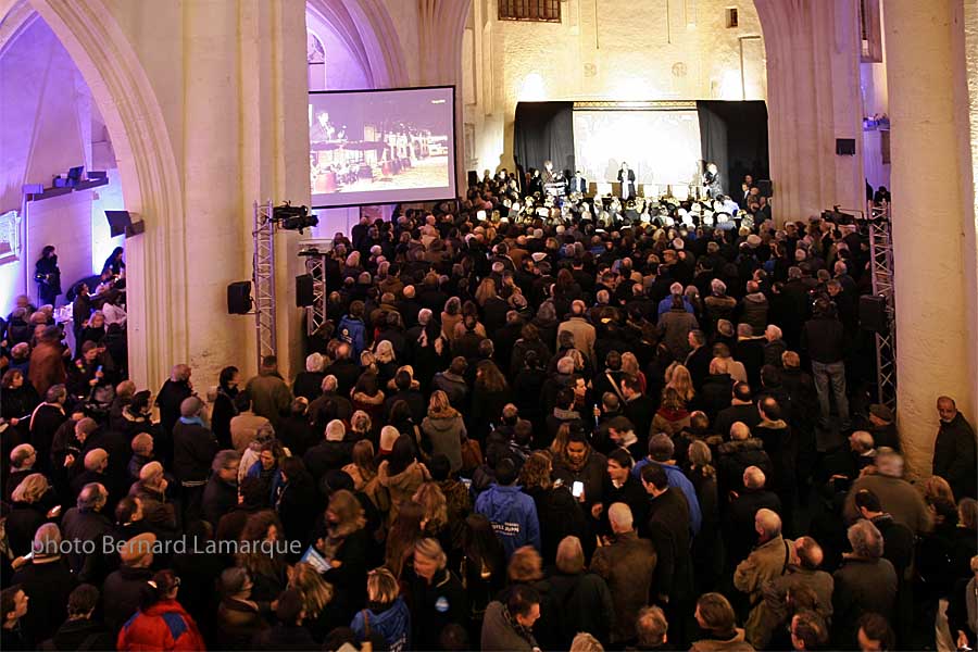 La foule espace Saint-Rémi