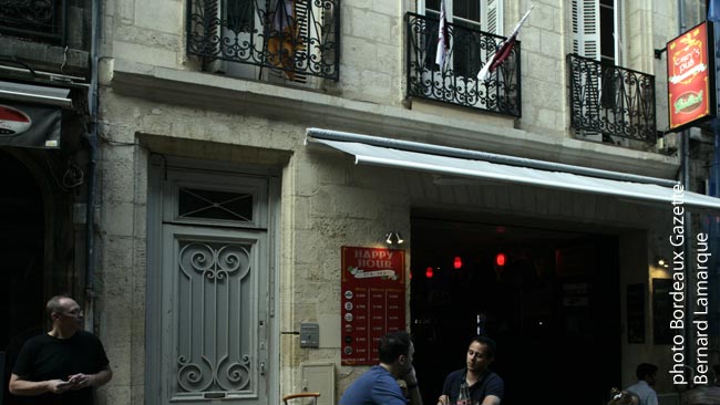 Le Casey's Pub