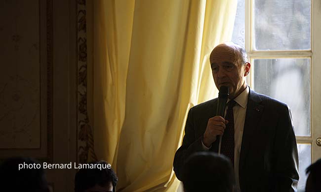 Alain Juppé répond aux questions