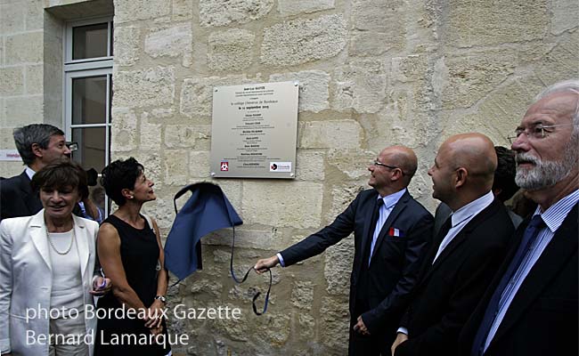 Jean-Luc Gleyze dévoile la plaque commémorative