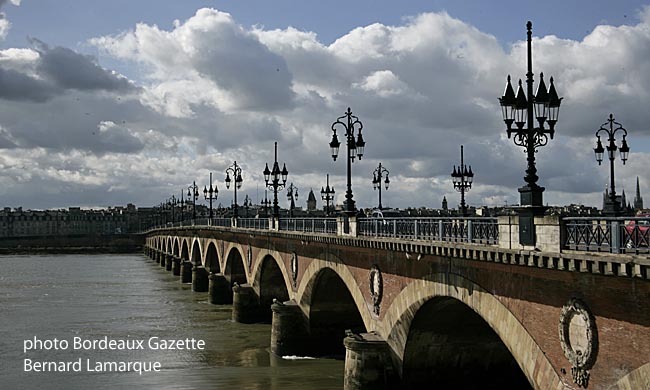 Le pont de pierre