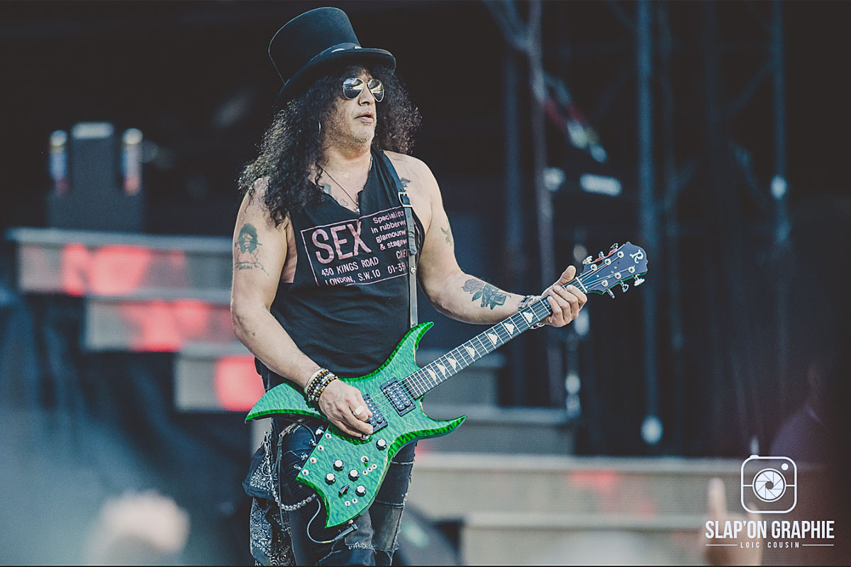 Slash, de son vrai nom Saul Hudson, l'emblematique guitariste des Guns N' Roses