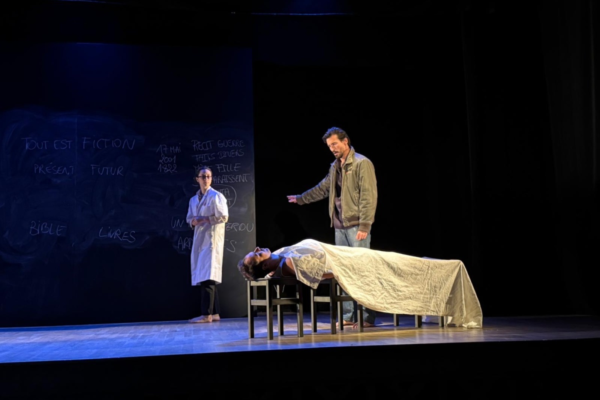 Le porteur d'histoires, au théâtre des Salinières