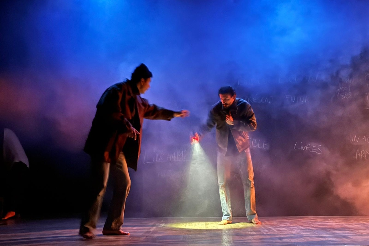 Le porteur d'histoires, au théâtre des Salinières