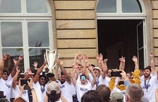 UBB : du Palais Rohan aux Quinconces en bus à impérial