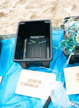 Au Porge, ces citoyens traquent les déchets pour peser sur la loi