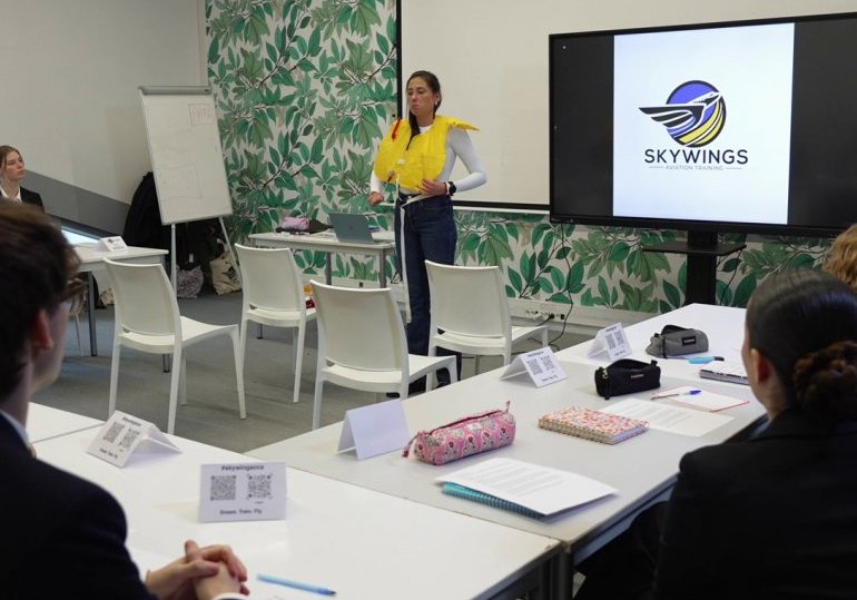 La formation CCA & les examens hôtesse de l'air/steward à Bordeaux avec SkyWings