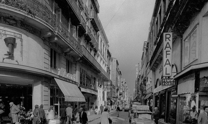 Quand les voitures circulaient encore rue Sainte-Catherine à Bordeaux