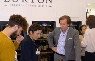 La presse bordelaise invitée à déguster au stand François Lurton