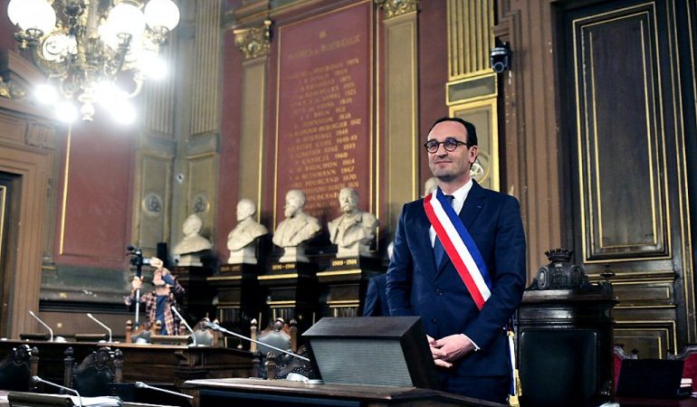 Bordeaux : Cazenave maire, l'opposition se structure déjà