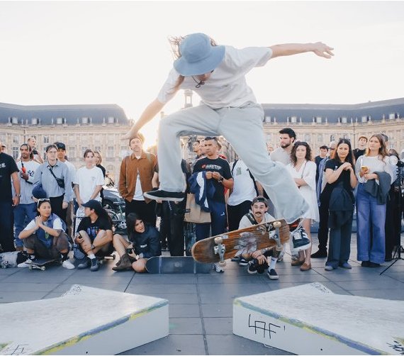 Bordeaux : jazz et skate en harmonie sur le Miroir d'eau