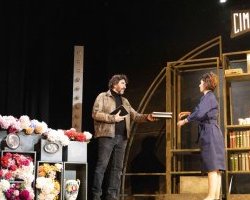 Changer l'Eau des Fleurs : Au Théâtre des Salinieres à Bordeaux.