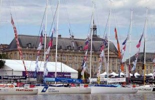 Les bateaux de la solitaire depuis le fleuve