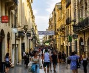 Braderie d'été à Bordeaux : trois jours pour retrouver le centre-ville