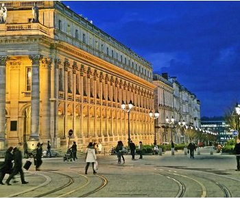 Bordeaux : douze escaliers s'animent en musique pour les Journées du patrimoine