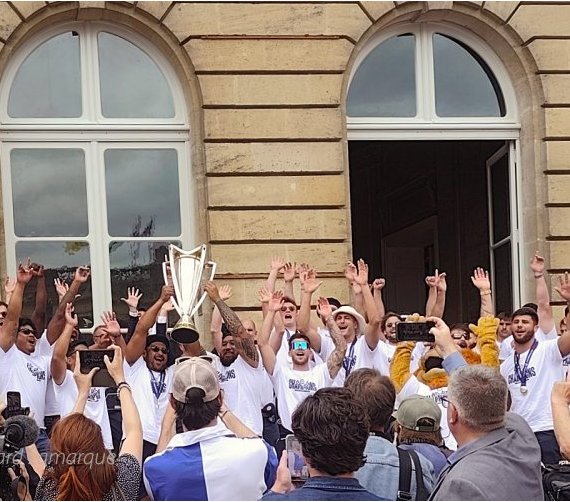UBB : du Palais Rohan aux Quinconces en bus à impérial