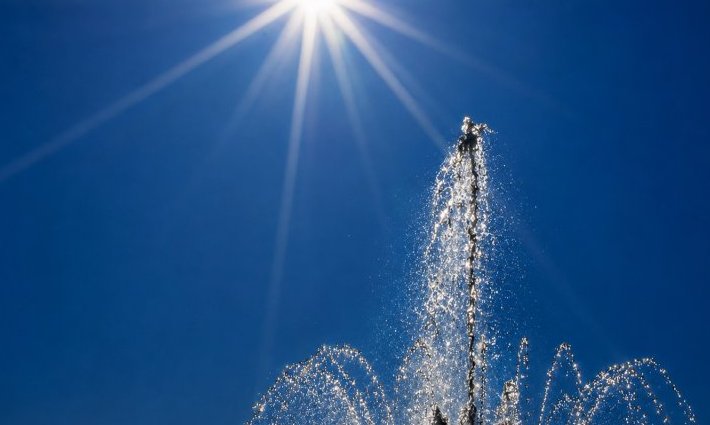 Canicule à Bordeaux : la ville face à son premier test de l'été