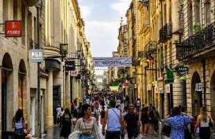 Braderie d'été à Bordeaux : trois jours pour retrouver le centre-ville