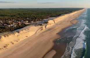 Après les évacuations, Lacanau rouvre ses hébergements touristiques