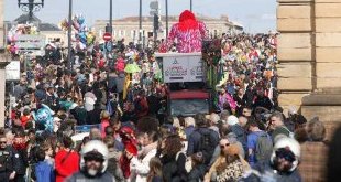 Ambiance du Carnaval des deux rives 2025