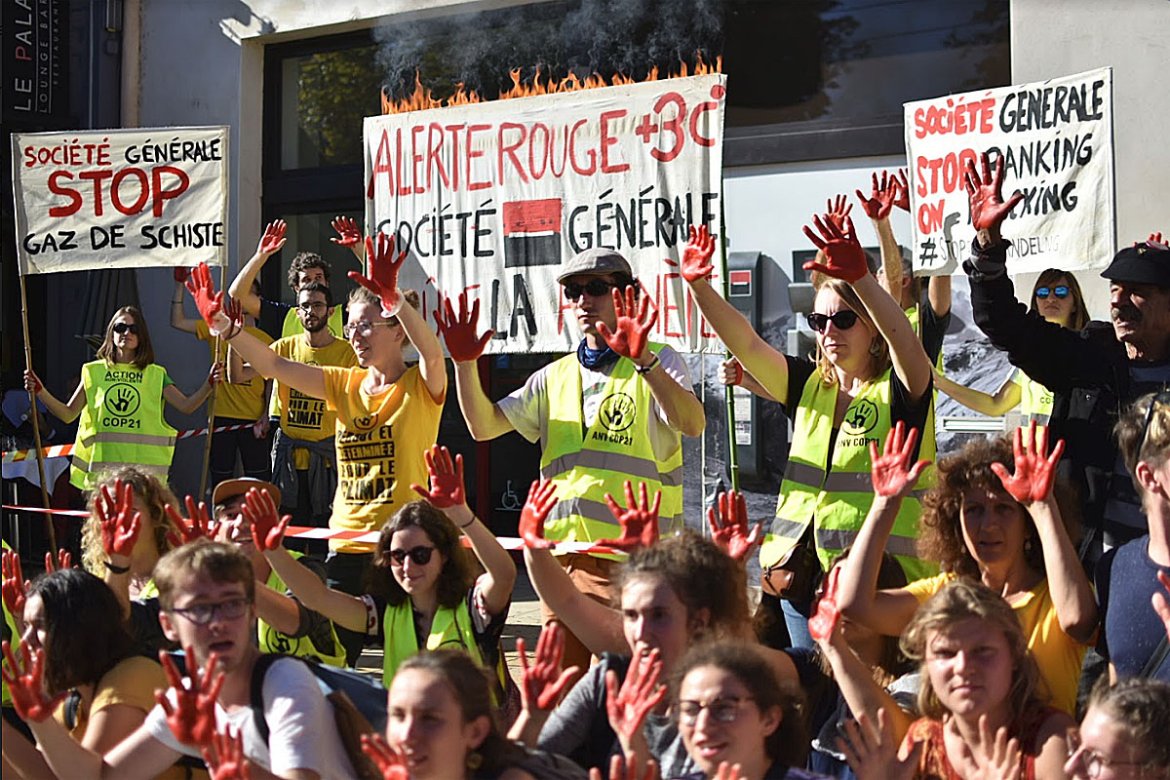 La Société Générale dans le collimateur d'Alternatiba