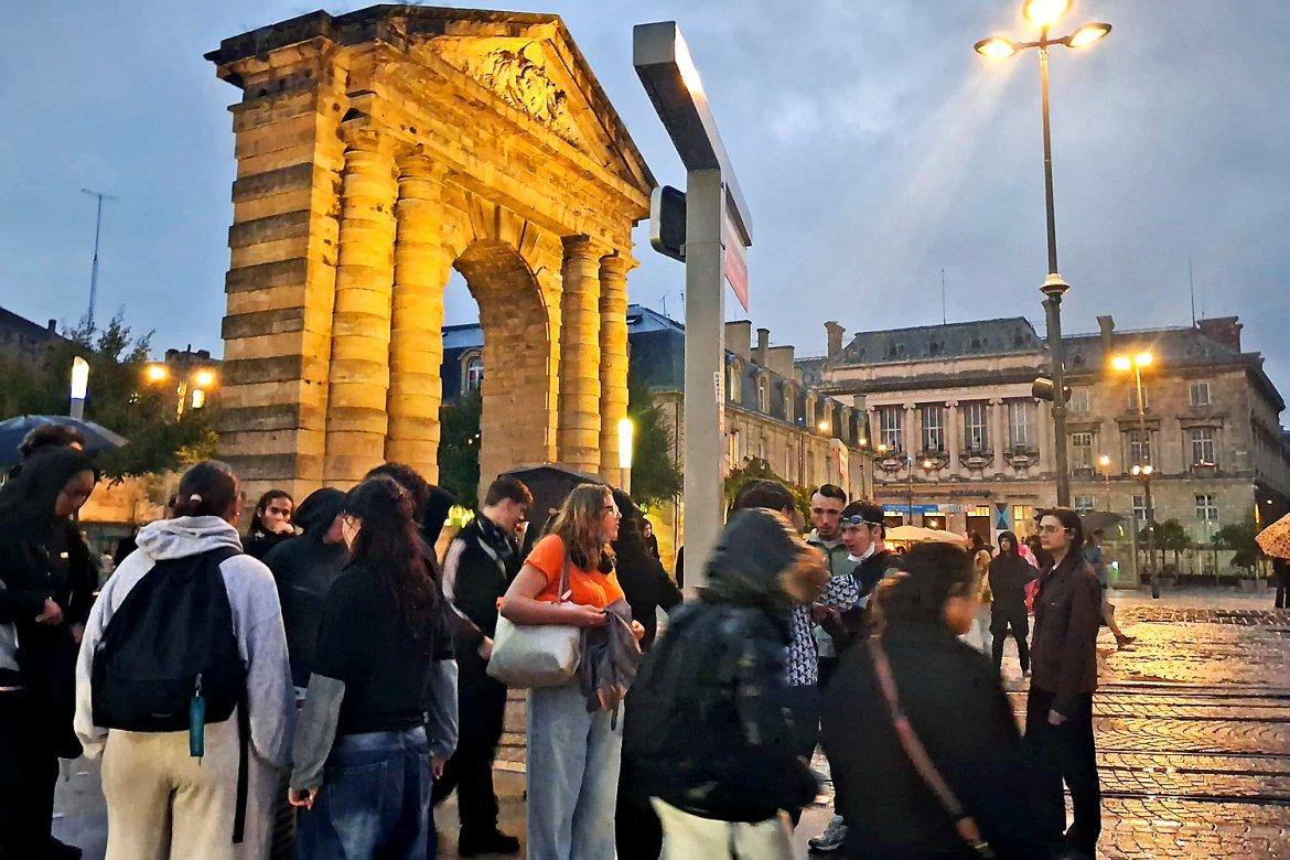À Bordeaux, le mouvement lycéen tient encore et gagne les étudiants