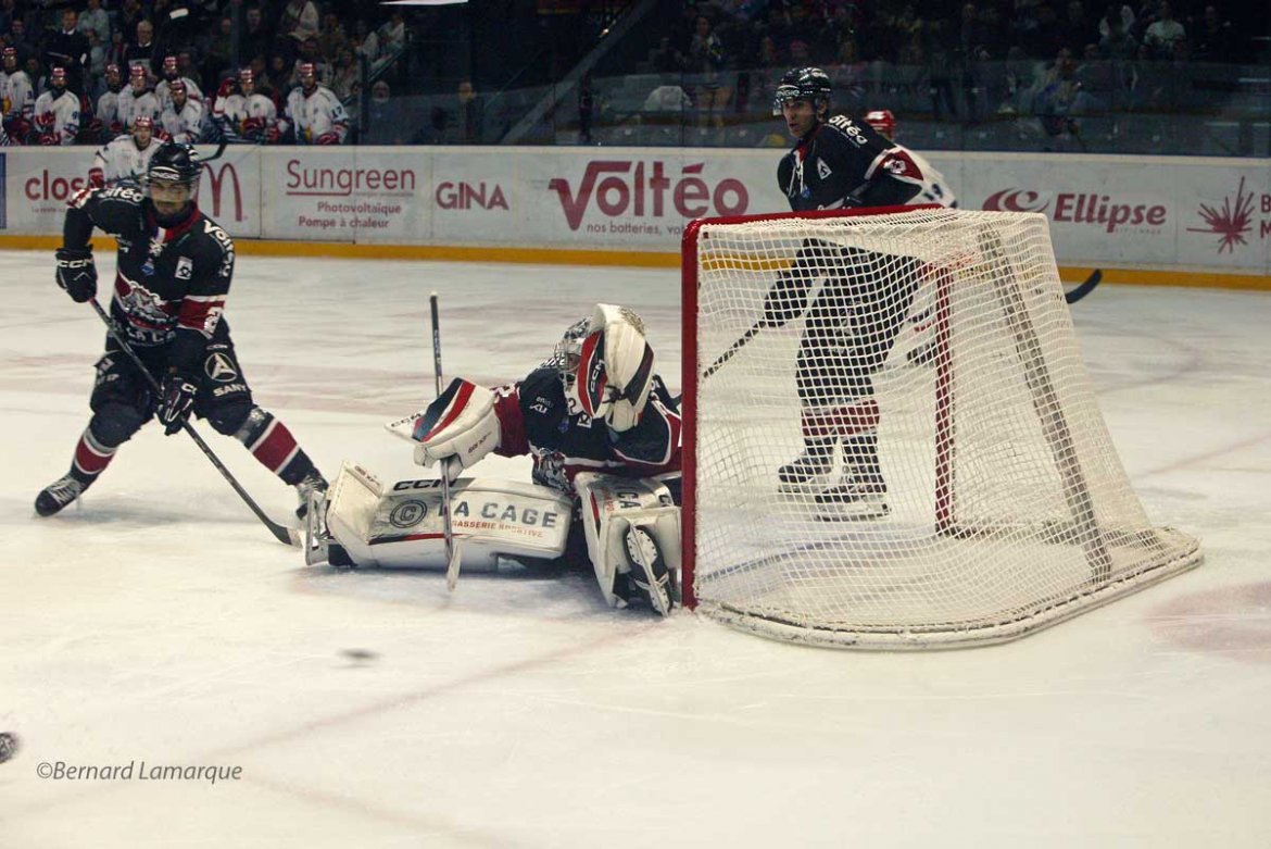 Hockey sur Glace : Les Boxers de Bordeaux se brûlent les ailes