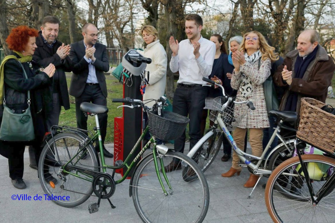 Talence : une station pour réparer son vélo fait le bonheur des cyclistes