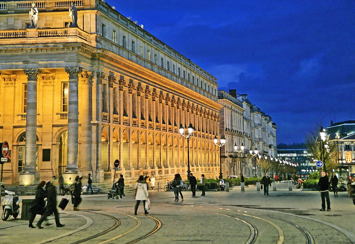Bordeaux : douze escaliers s'animent en musique pour les Journées du patrimoine
